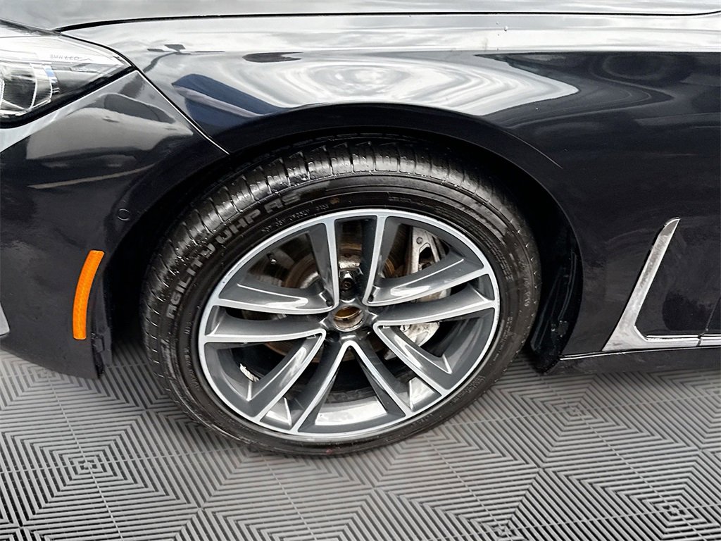 Used 2022 BMW 750i xDrive w/ Executive Package image 36