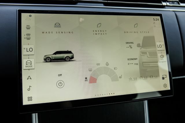New 2026 Land Rover Range Rover SE AWD/4WD image 38