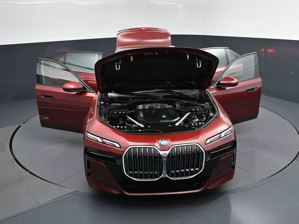 Certified 2025 BMW 740i image 52