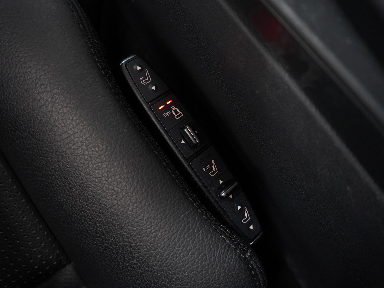 Used 2010 Mercedes-Benz E 63 AMG Sedan image 24