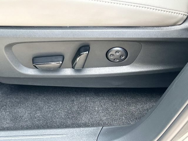 New 2027 INFINITI QX60 Luxe w/ Cargo Package FWD image 17