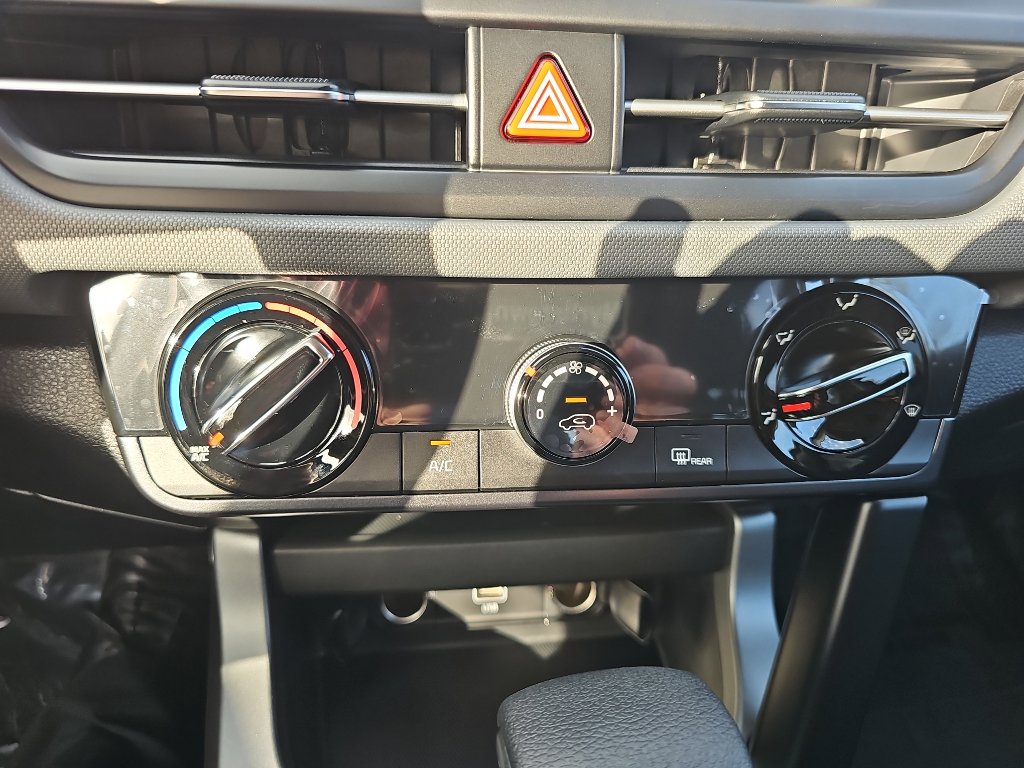 New 2026 Kia Seltos LX image 16