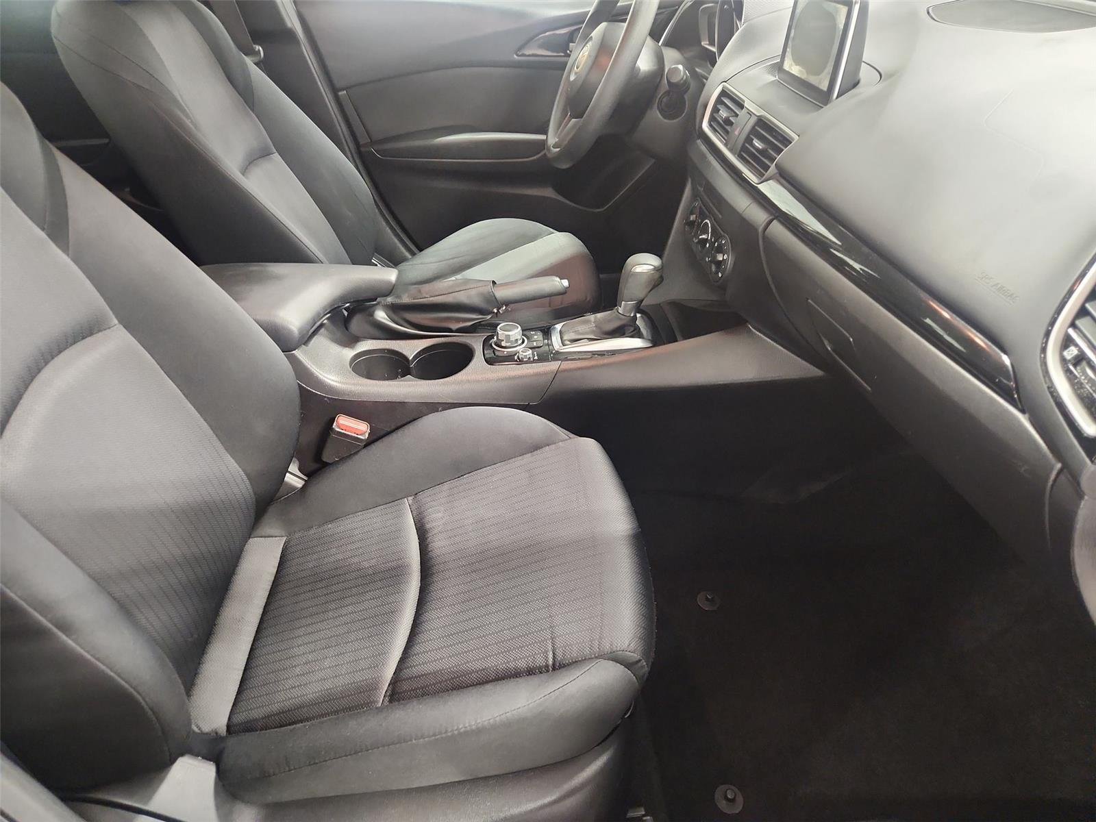 Used 2016 MAZDA MAZDA3 i Sport FWD image 25