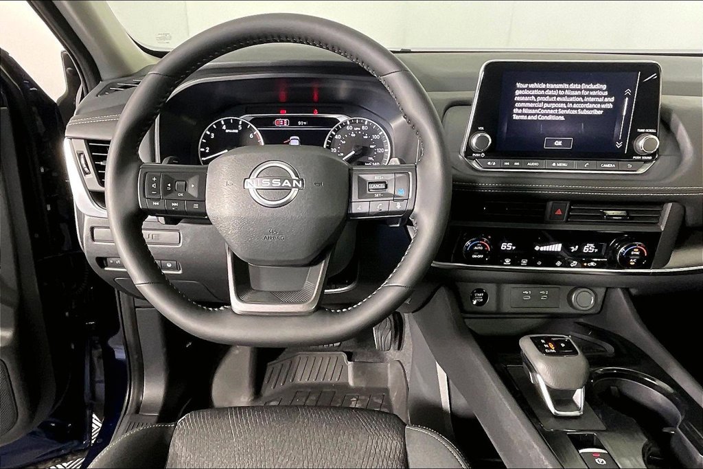 New 2026 Nissan Rogue SV FWD image 17
