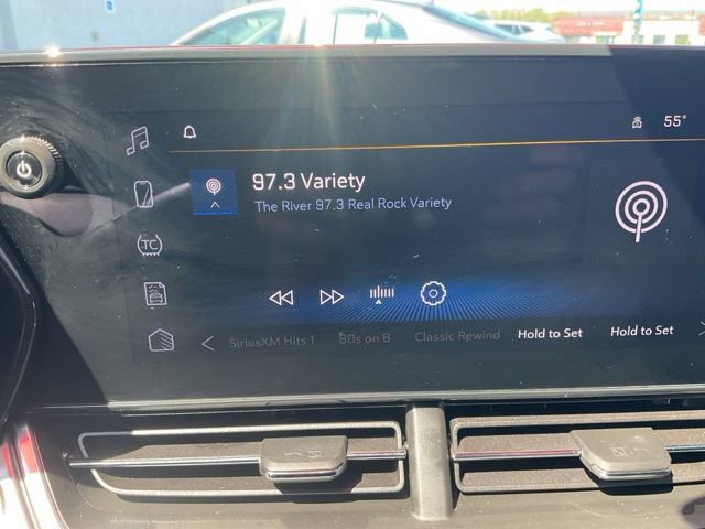 Certified 2025 Chevrolet Trax ACTIV w/ Sunroof Package FWD image 5