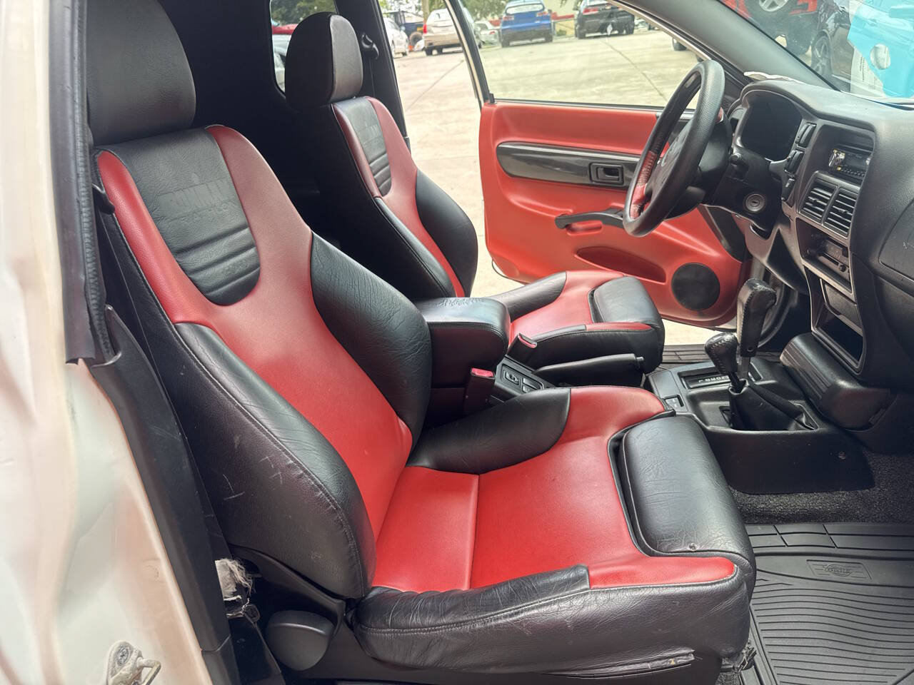 Used 1999 Isuzu VehiCROSS AWD/4WD image 15