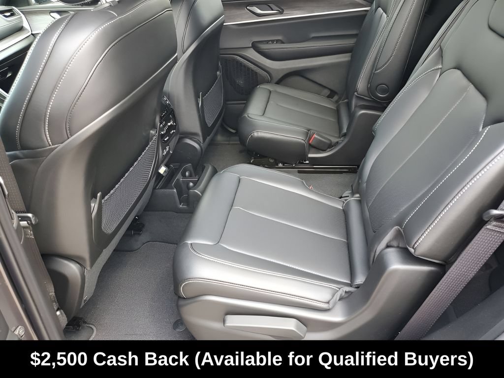 New 2025 Jeep Grand Cherokee L Limited w/ Luxury Tech Group II RWD image 34