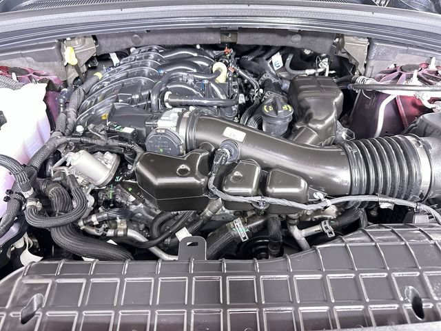 Used 2025 Jeep Grand Cherokee Laredo AWD/4WD image 31
