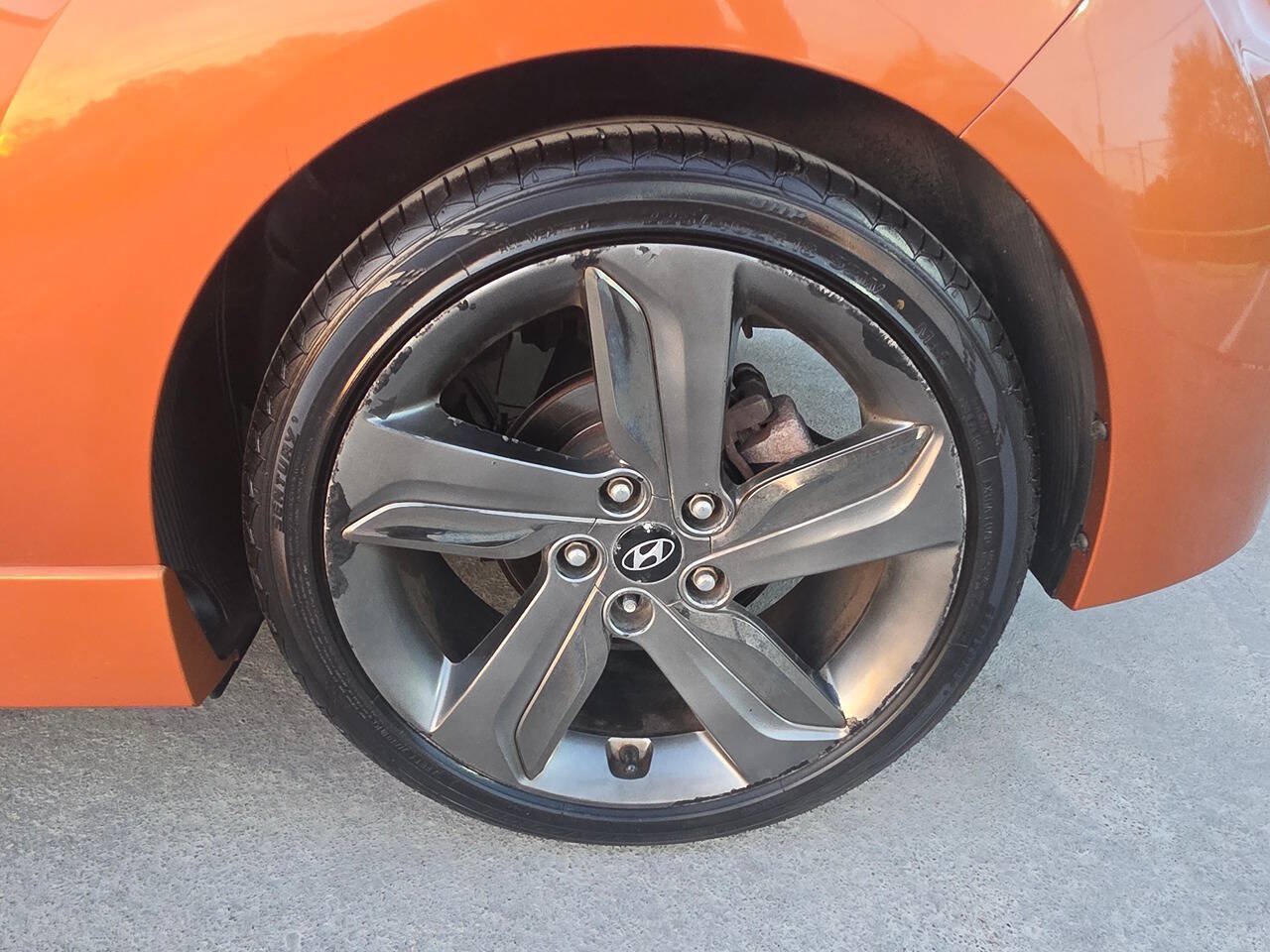Used 2015 Hyundai Veloster Turbo FWD image 47