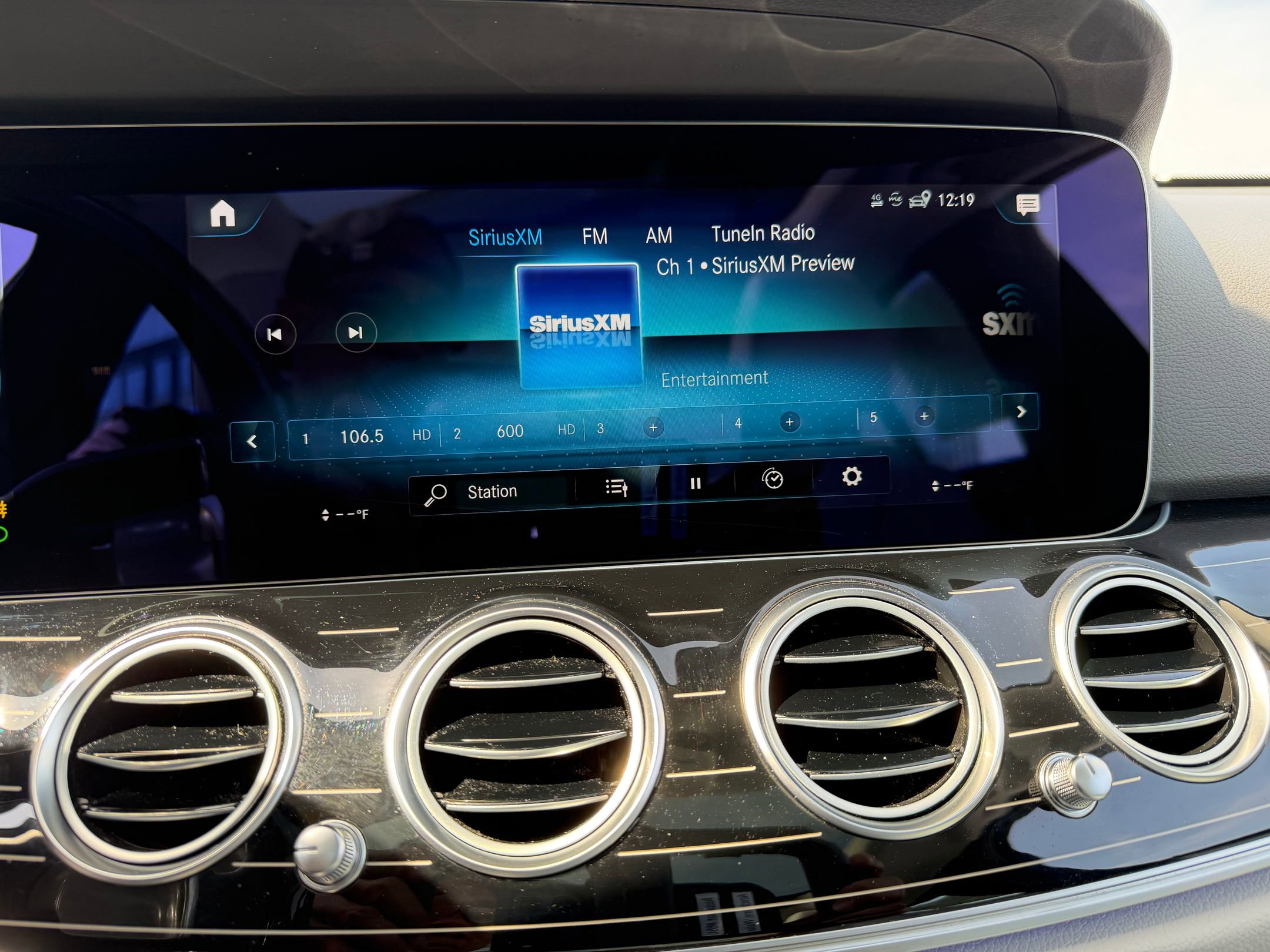 Used 2022 Mercedes-Benz E 450 4MATIC Sedan image 29