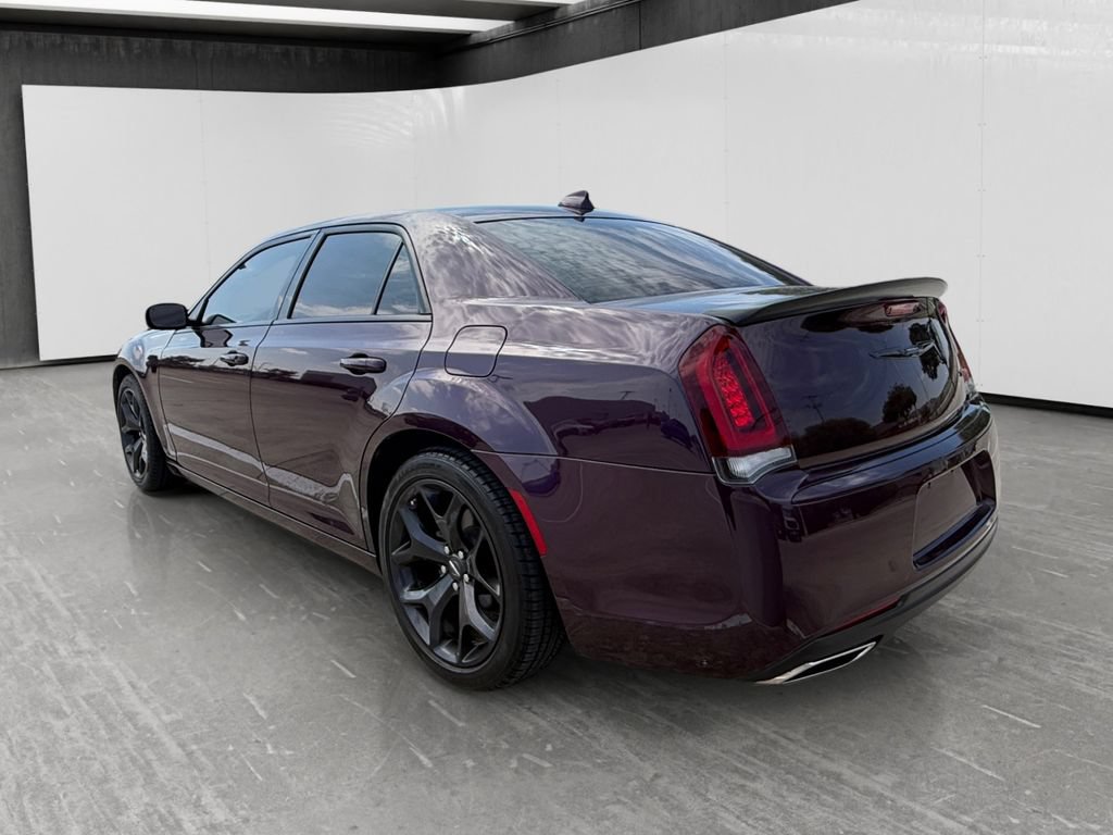 Used 2021 Chrysler 300 Touring w/ Sport Appearance Package RWD image 3