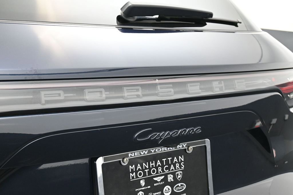 Certified 2021 Porsche Cayenne AWD/4WD image 14