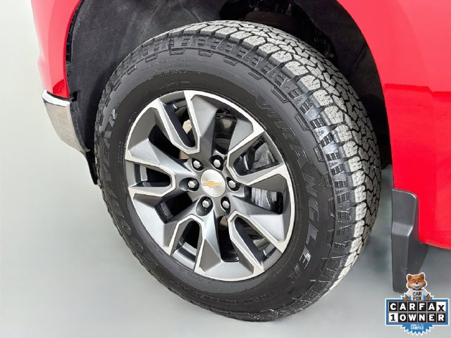Used 2024 Chevrolet Silverado 1500 LT AWD/4WD image 31