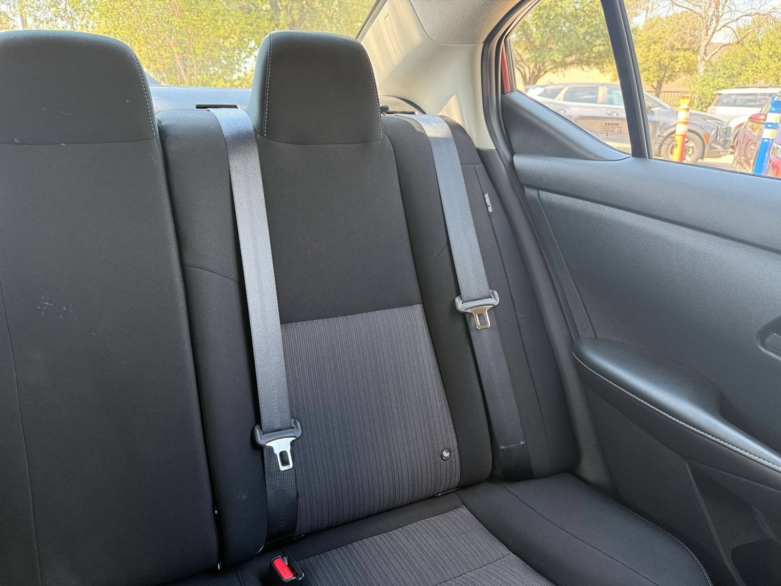 Used 2025 Nissan Sentra SV FWD image 36