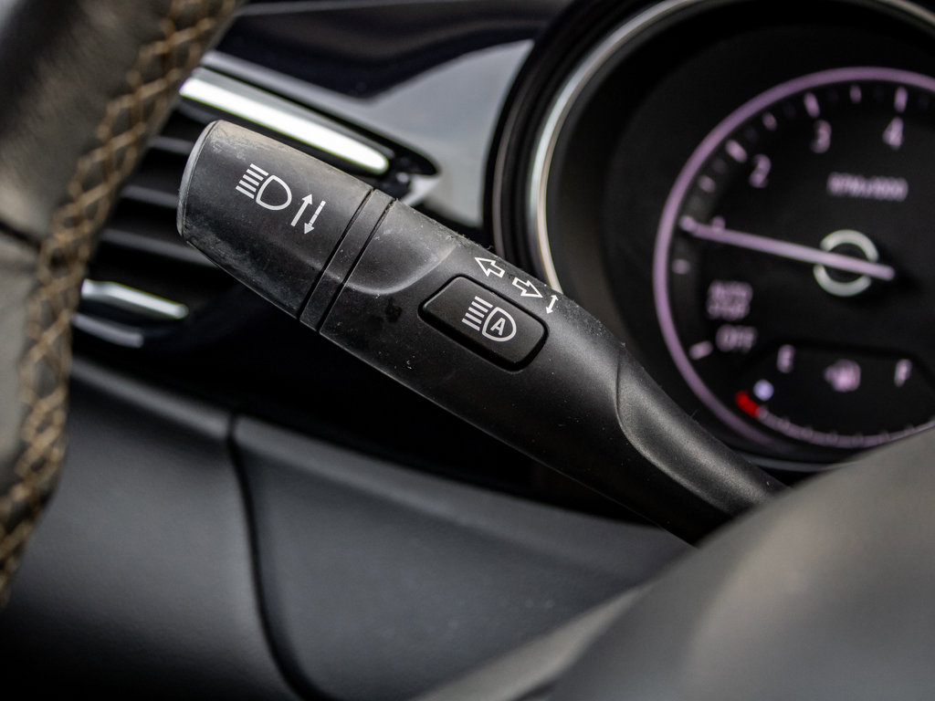 Used 2022 Buick Encore GX Essence w/ Experience Buick Package image 24