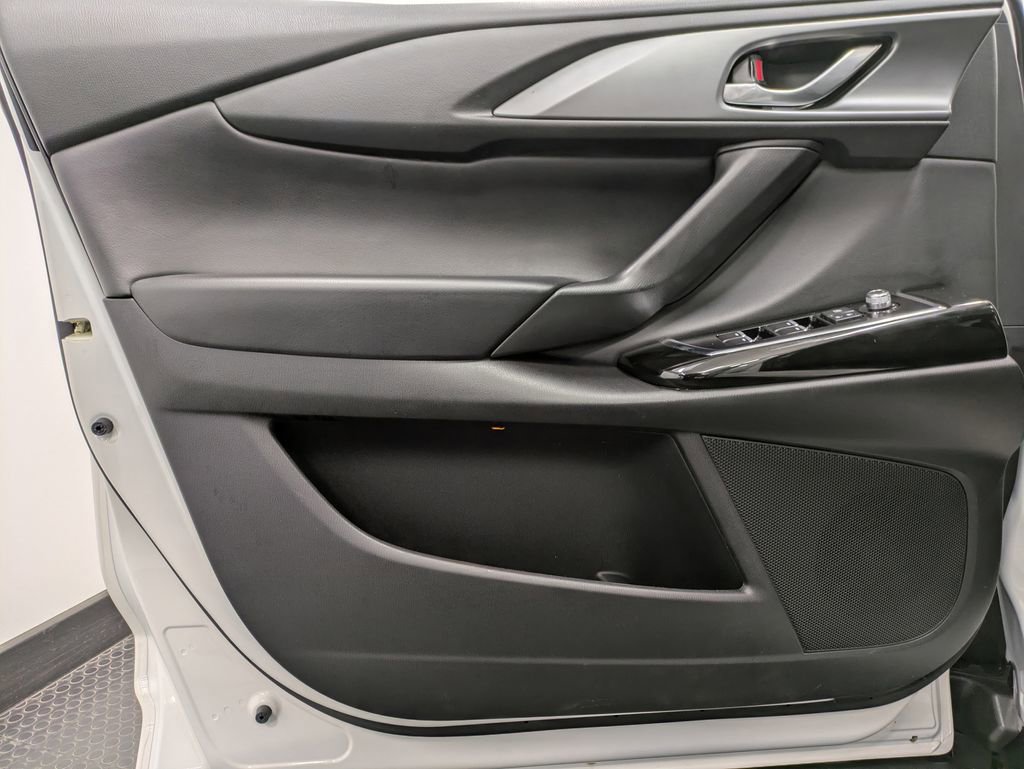 Certified 2023 MAZDA CX-9 Touring Plus image 8