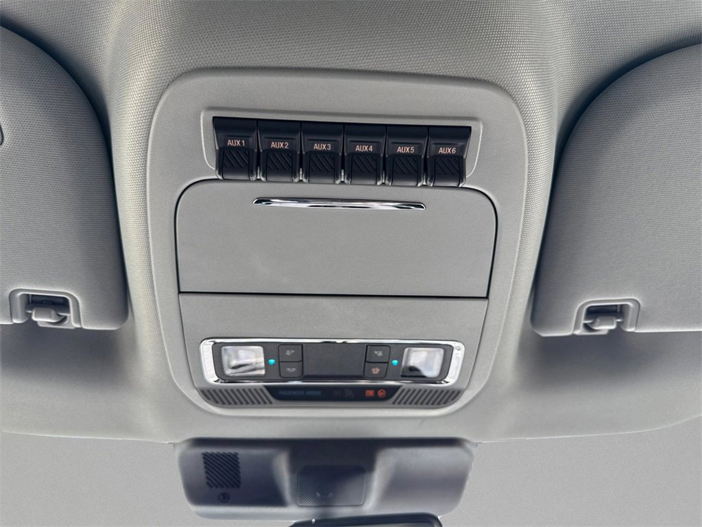 New 2025 Ford F350 Lariat w/ Chrome Package image 35