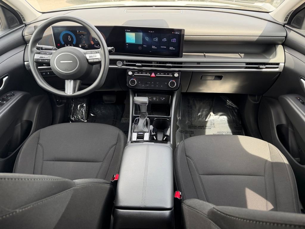 Used 2025 Hyundai Tucson SEL FWD image 12