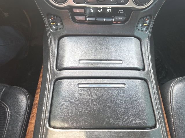 Used 2015 Chevrolet Tahoe LTZ image 39