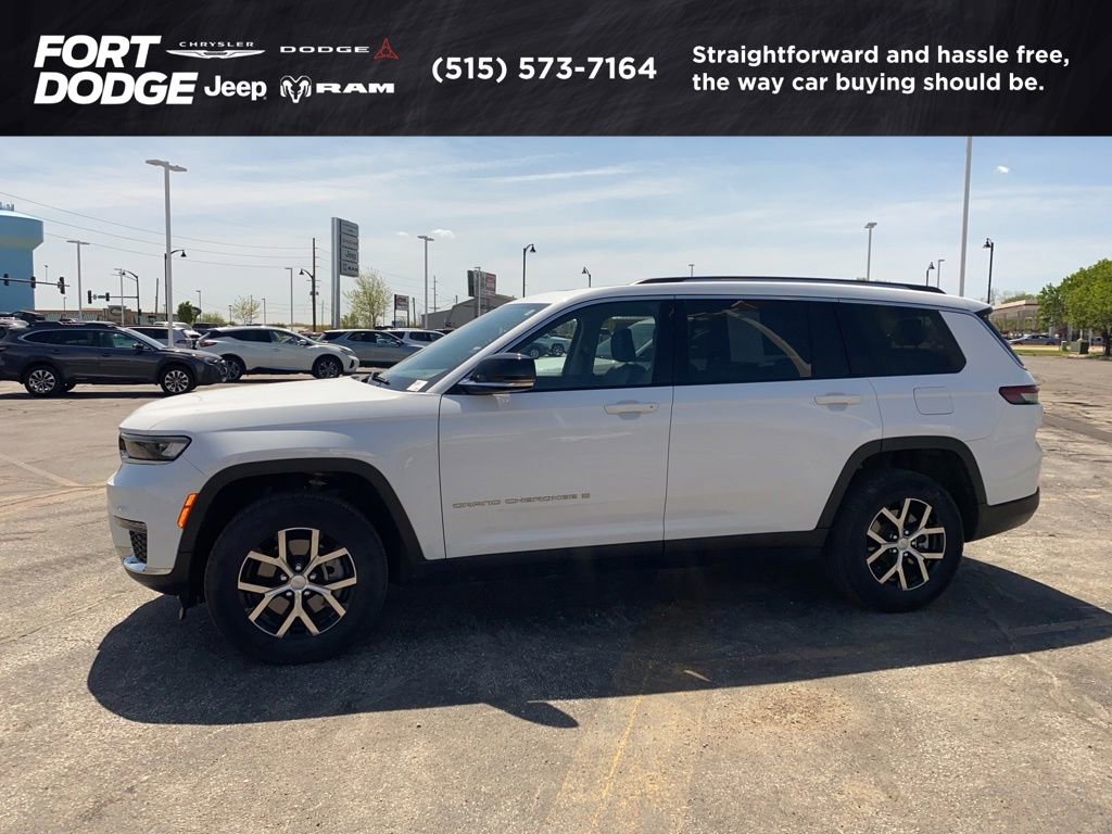 Used 2023 Jeep Grand Cherokee L Limited AWD/4WD image 1
