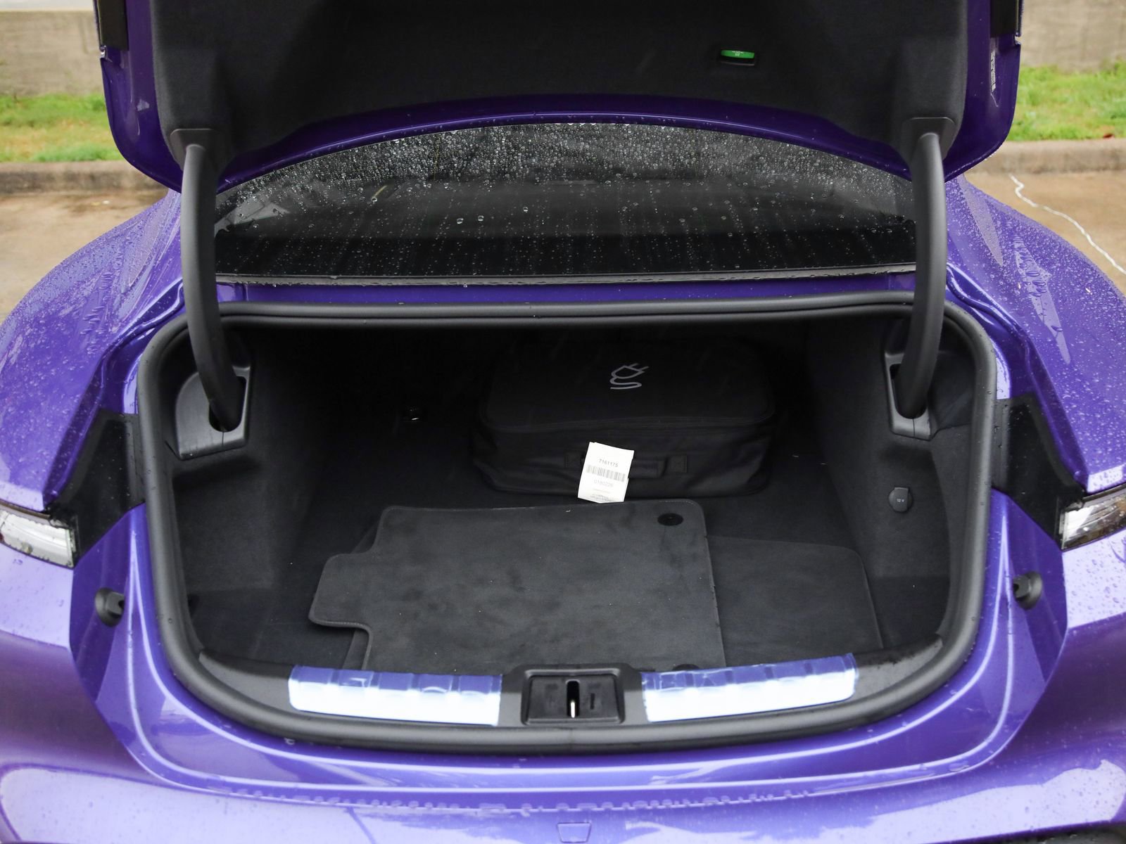 Certified 2025 Porsche Taycan GTS AWD/4WD image 29