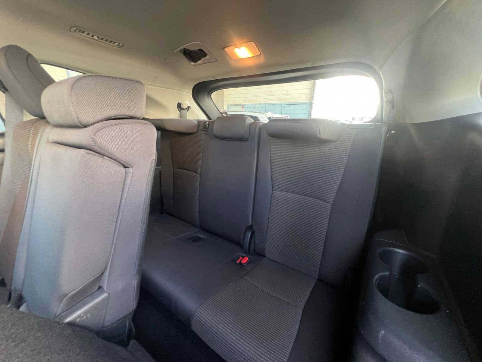 Used 2025 Toyota Highlander LE image 17