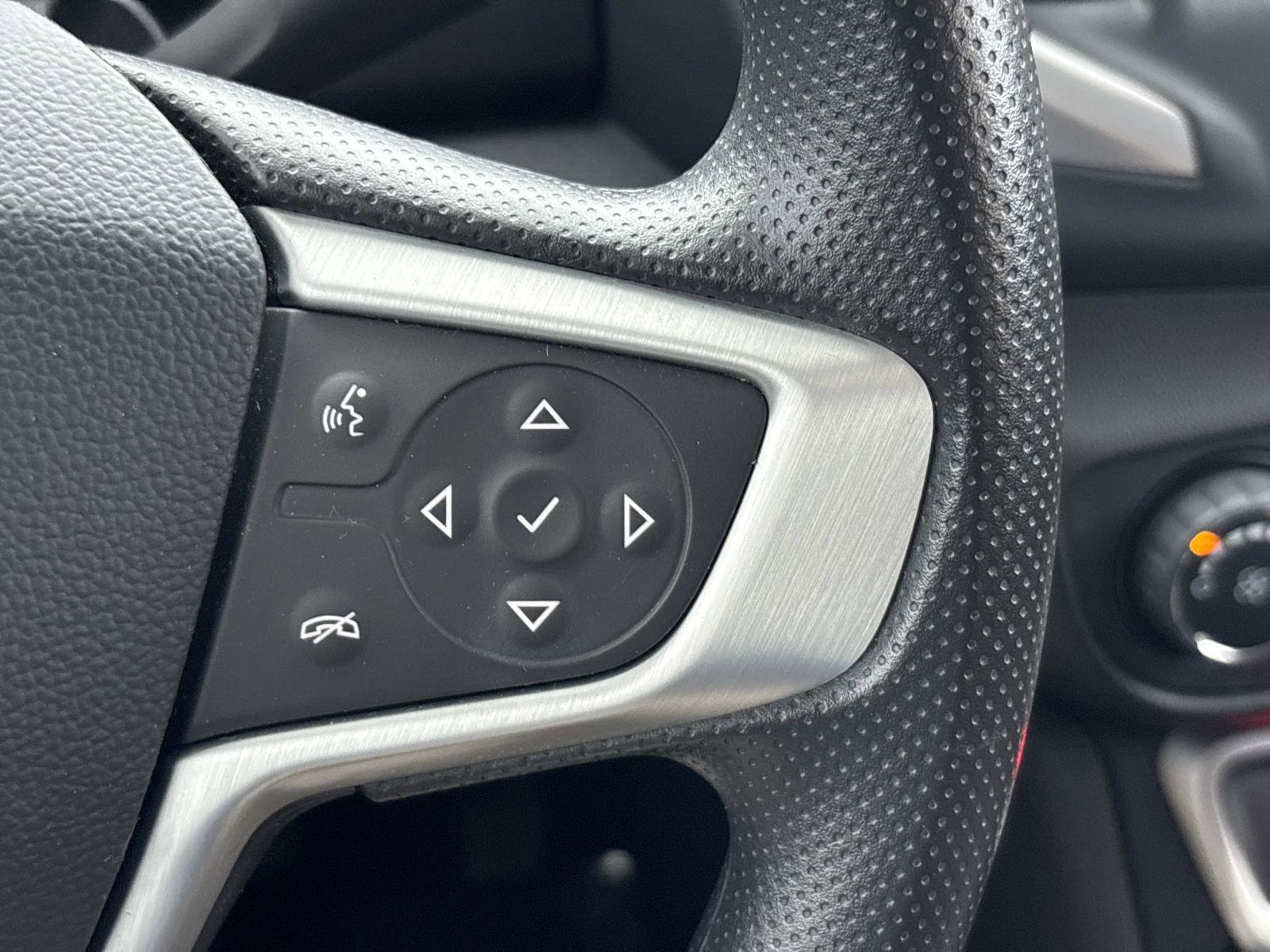 Used 2023 GMC Terrain SLE image 17