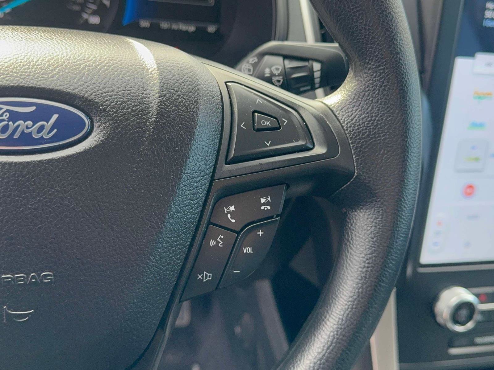 Certified 2024 Ford Edge SE image 15