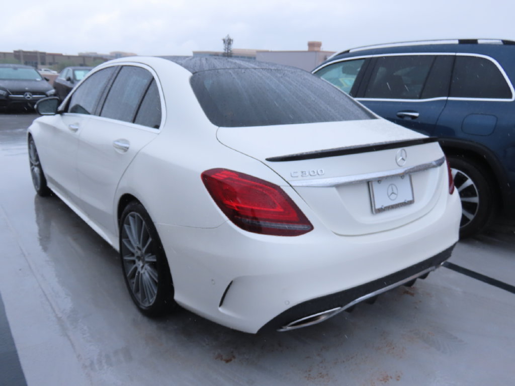 Used 2020 Mercedes-Benz C 300 Sedan image 4