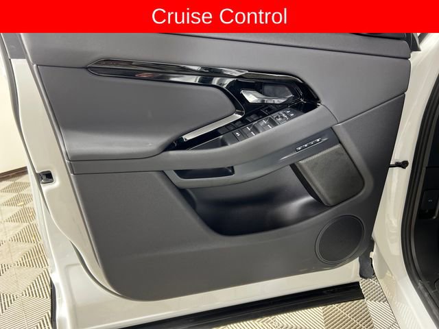 Used 2024 Land Rover Range Rover Evoque Dynamic SE image 12