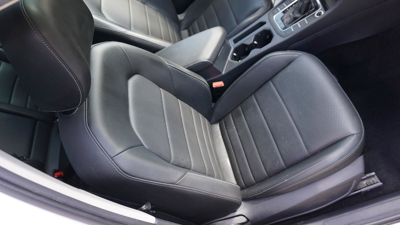 Used 2021 Volkswagen Jetta SE FWD image 15