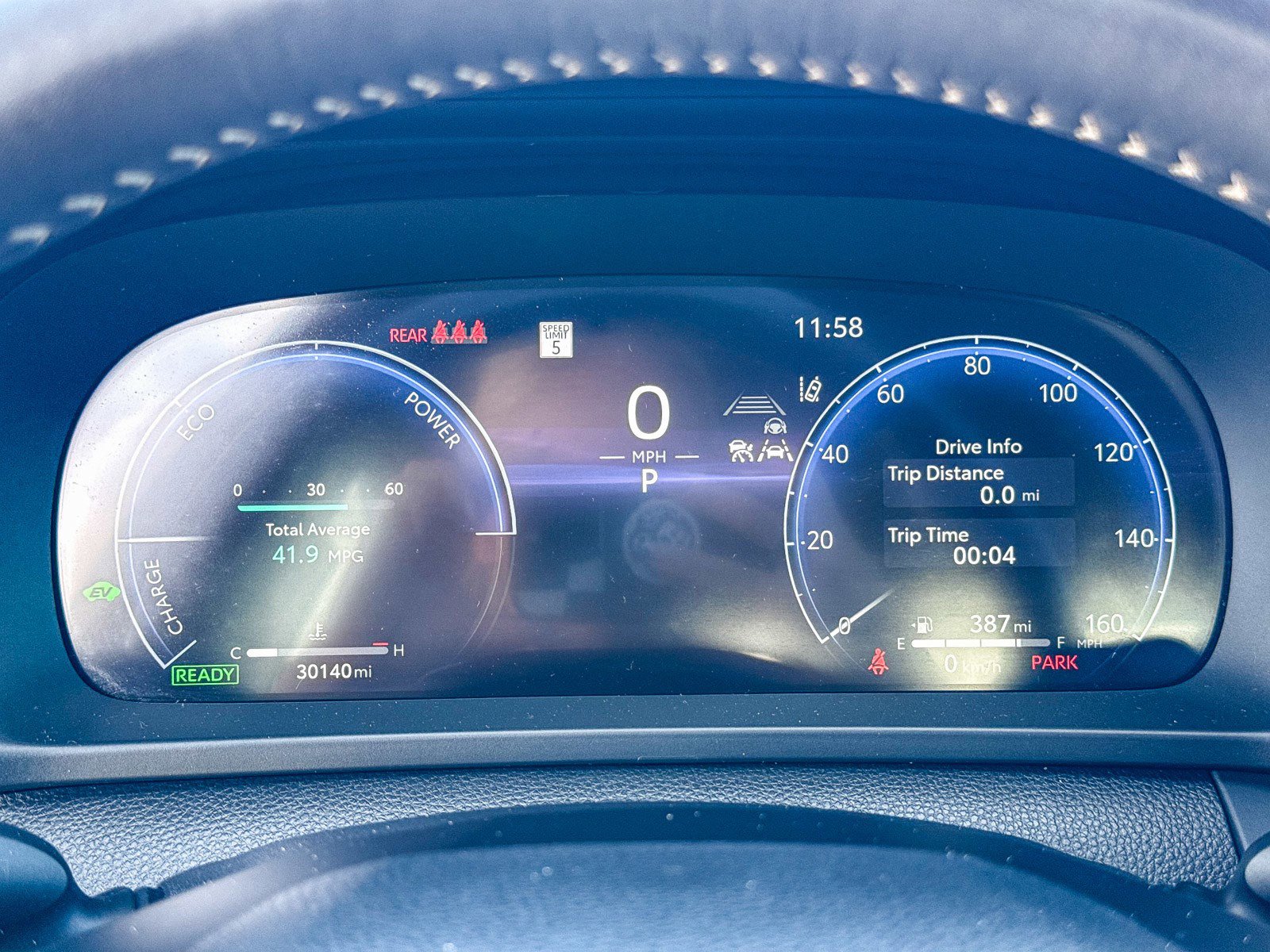 Used 2024 Toyota Crown Limited image 27