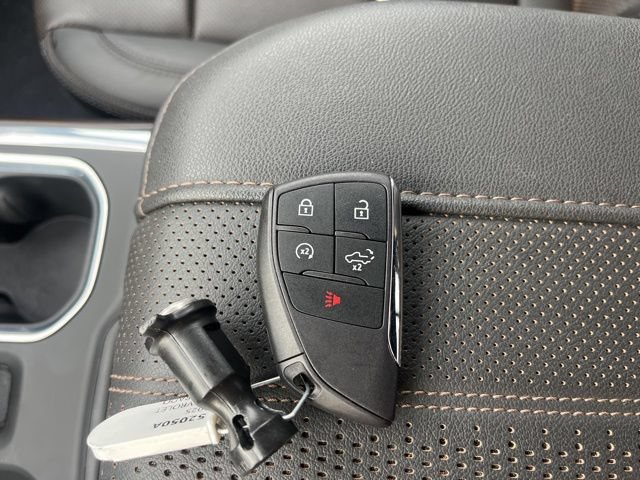 Used 2025 Chevrolet Silverado 1500 High Country AWD/4WD image 68