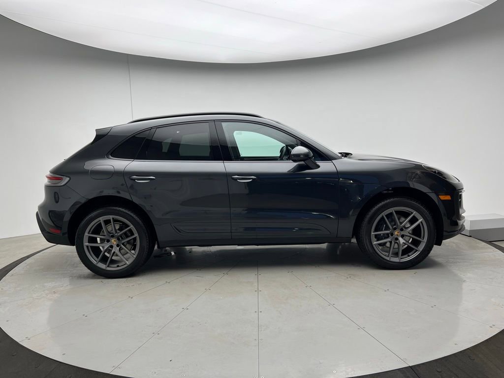 Used 2026 Porsche Macan AWD/4WD image 23