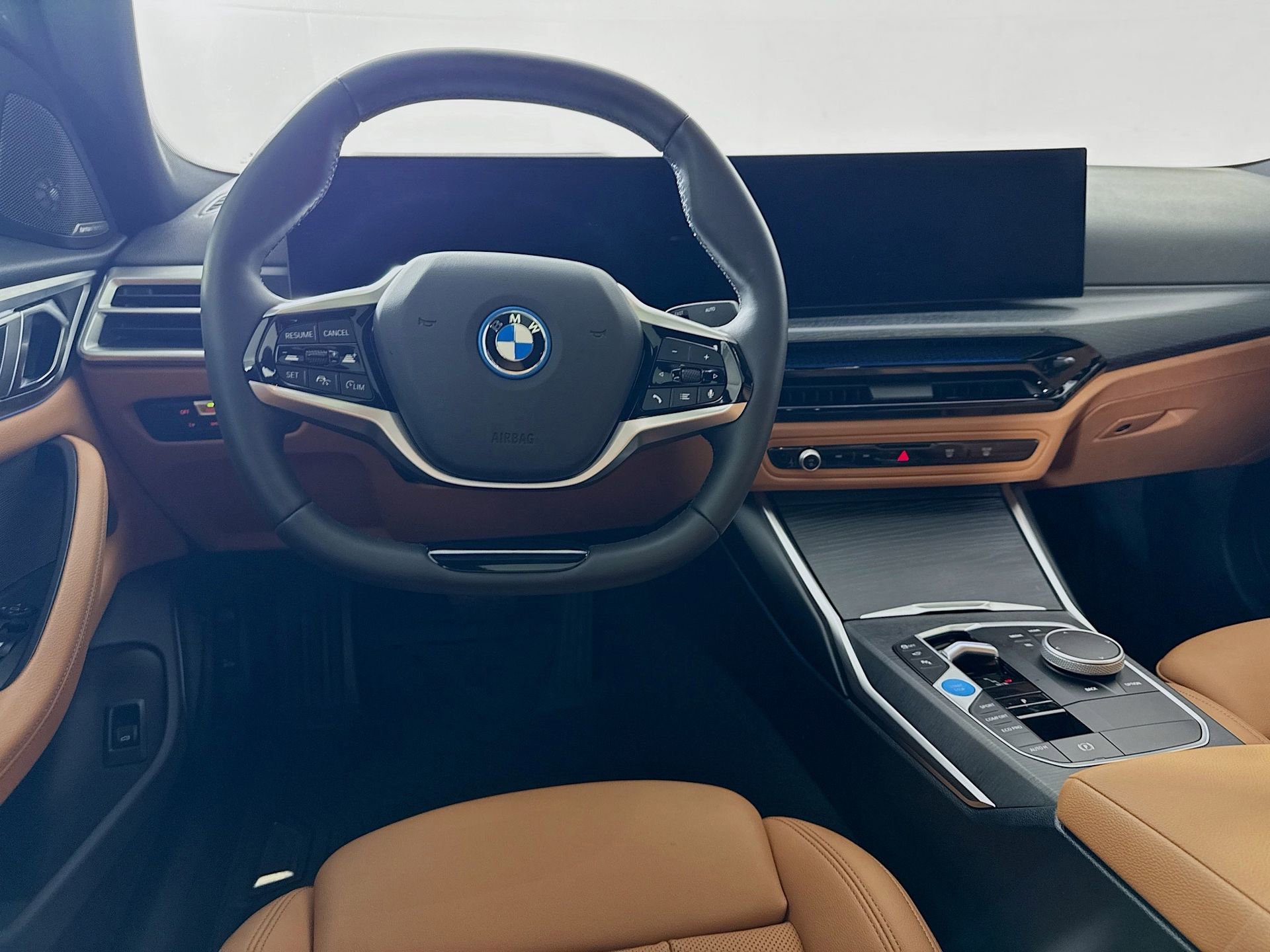 Used 2025 BMW i4 xDrive40i w/ Premium Package image 23