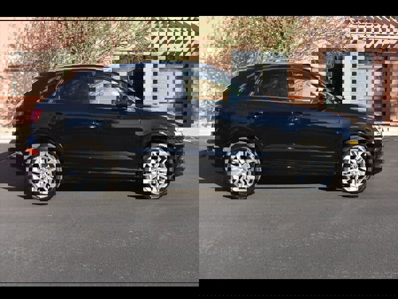 Used 2017 Audi Q3 2.0T Premium image 1