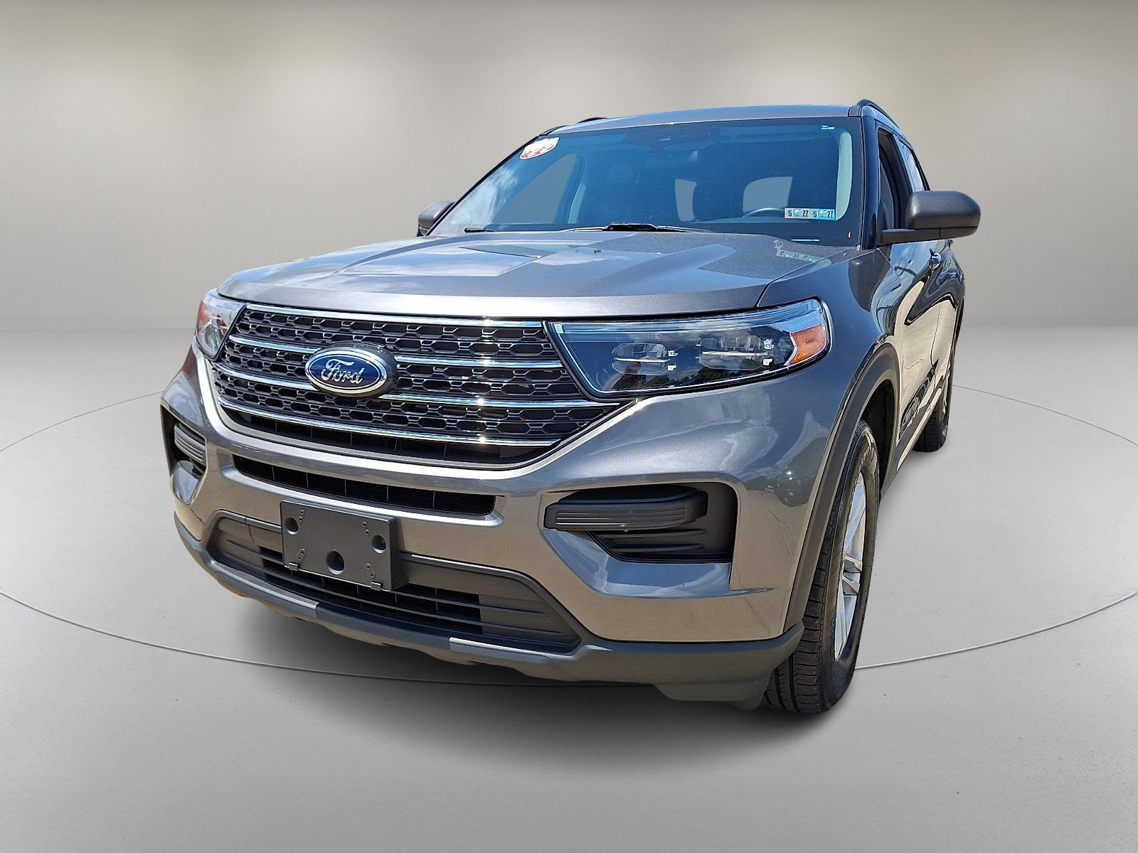 Used 2022 Ford Explorer XLT w/ Class IV Trailer Tow Package AWD/4WD image 4