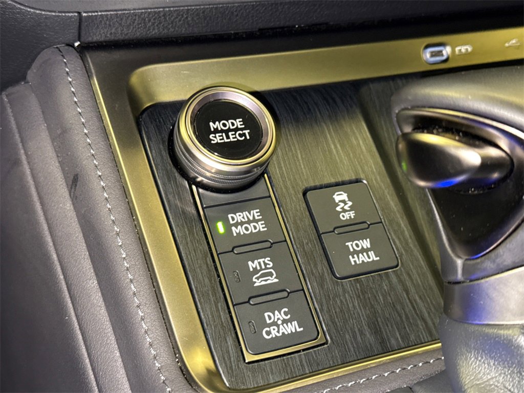 Used 2024 Lexus GX 550 image 27