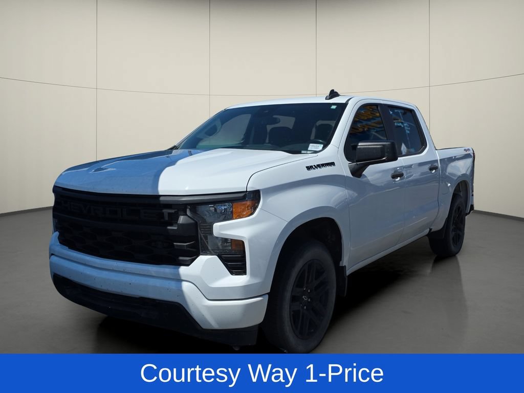 Used 2022 Chevrolet Silverado 1500 Custom w/ LPO, Dark Essentials Package AWD/4WD image 4