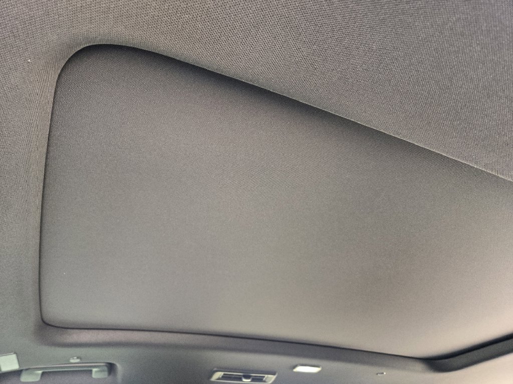 New 2026 Chevrolet Traverse LT w/ Sun and Wheel Package FWD image 19