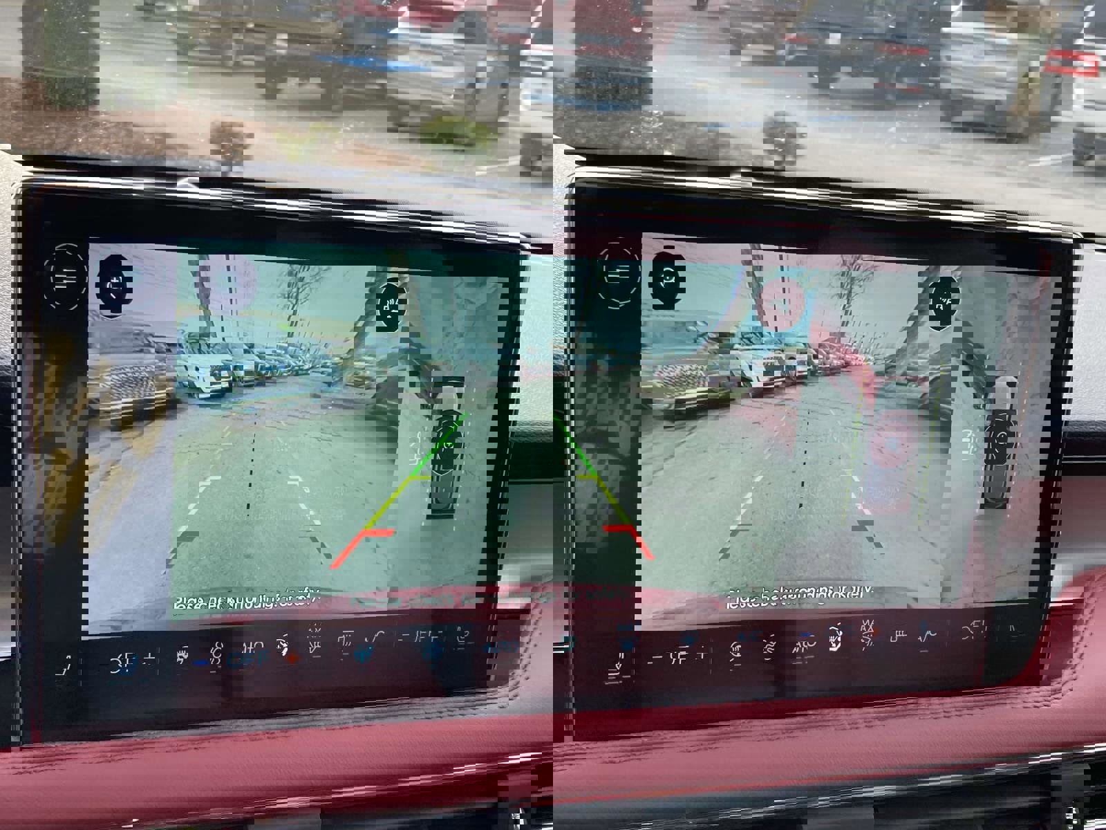 New 2025 Lincoln Corsair Reserve w/ Equipment Group 202A image 24