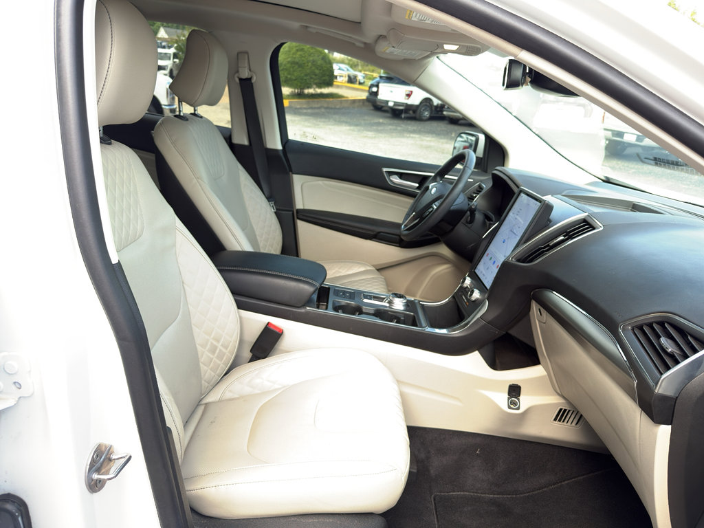 Used 2024 Ford Edge Titanium w/ Equipment Group 301A AWD/4WD image 11