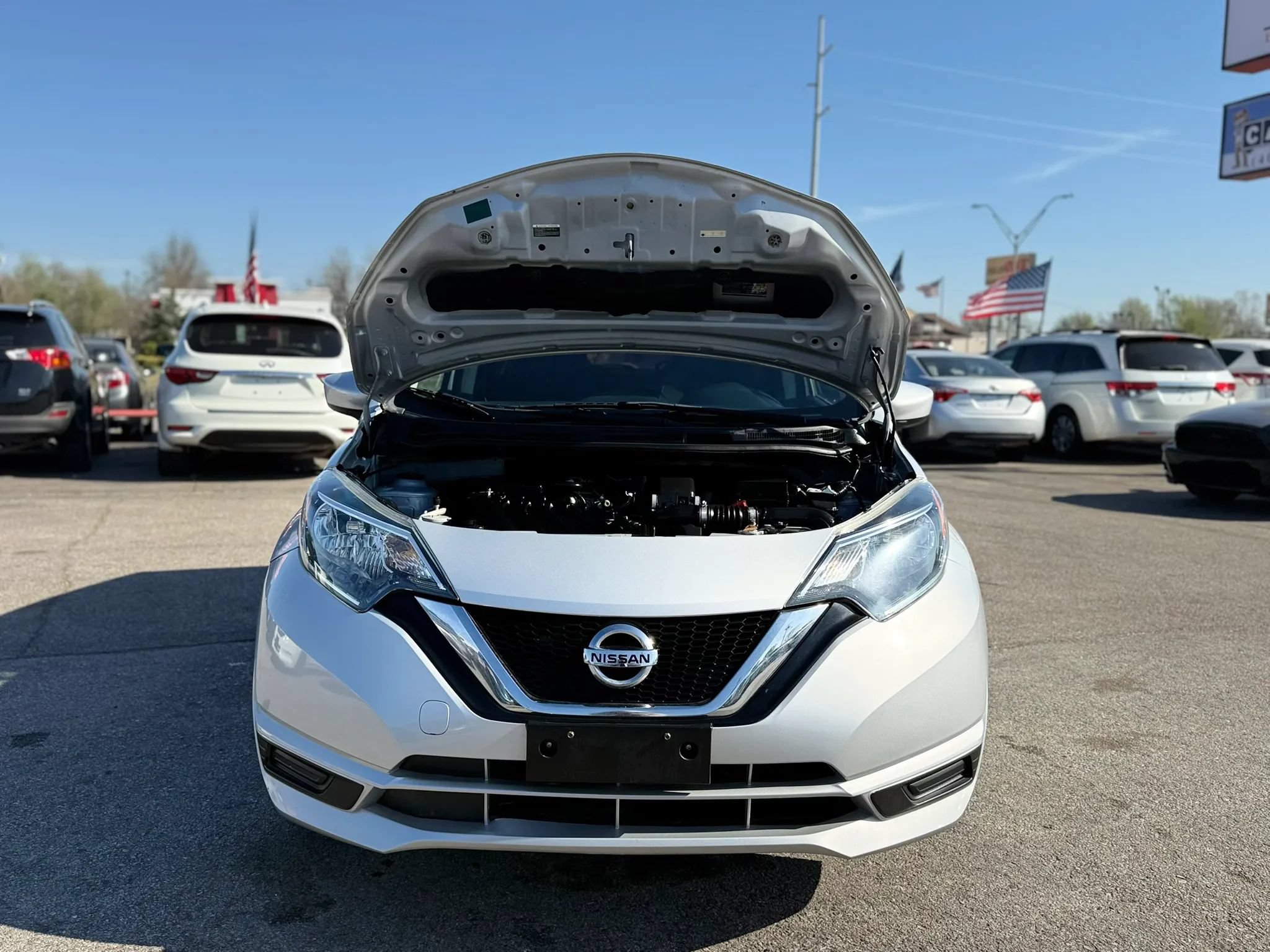 Used 2017 Nissan Versa Note SV FWD image 10