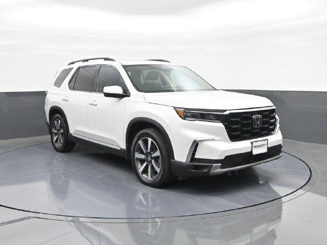Certified 2024 Honda Pilot Touring image 21