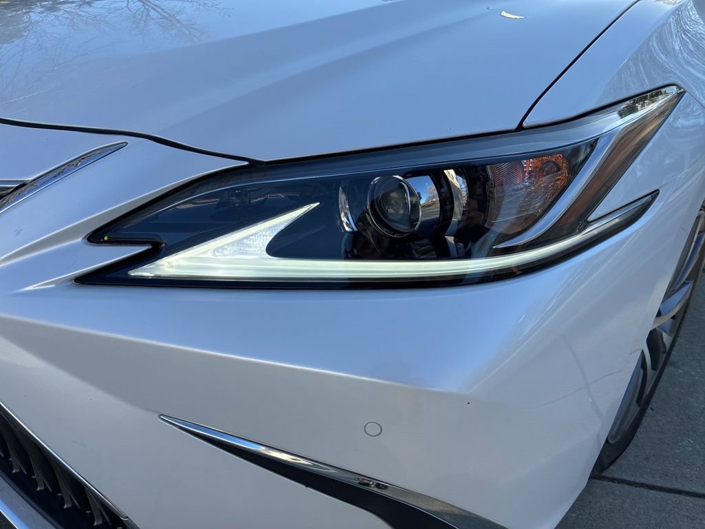 Used 2019 Lexus ES 350 w/ Premium Package image 13