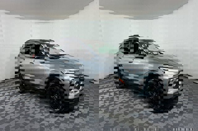 Used 2025 Buick Encore GX Sport Touring w/ Comfort Package image 1