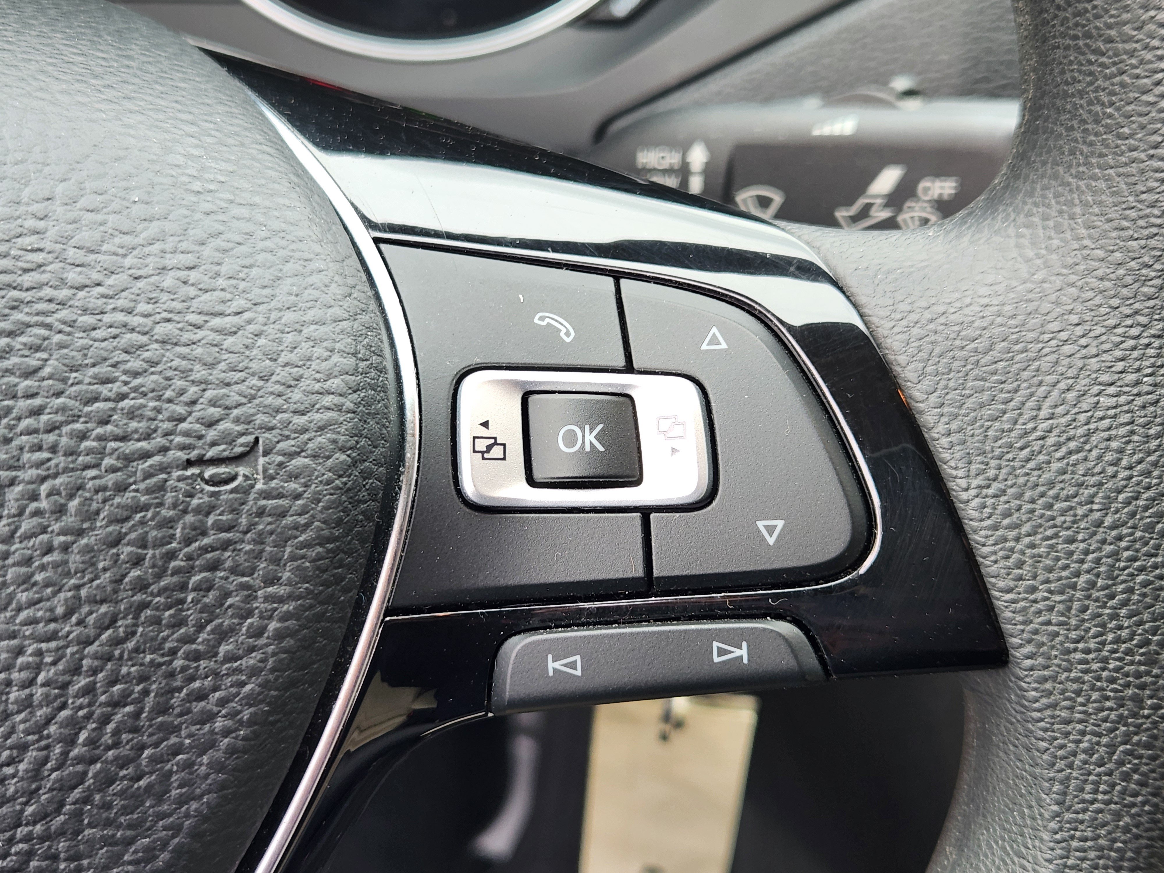 Used 2018 Volkswagen Jetta Wolfsburg Edition FWD image 22