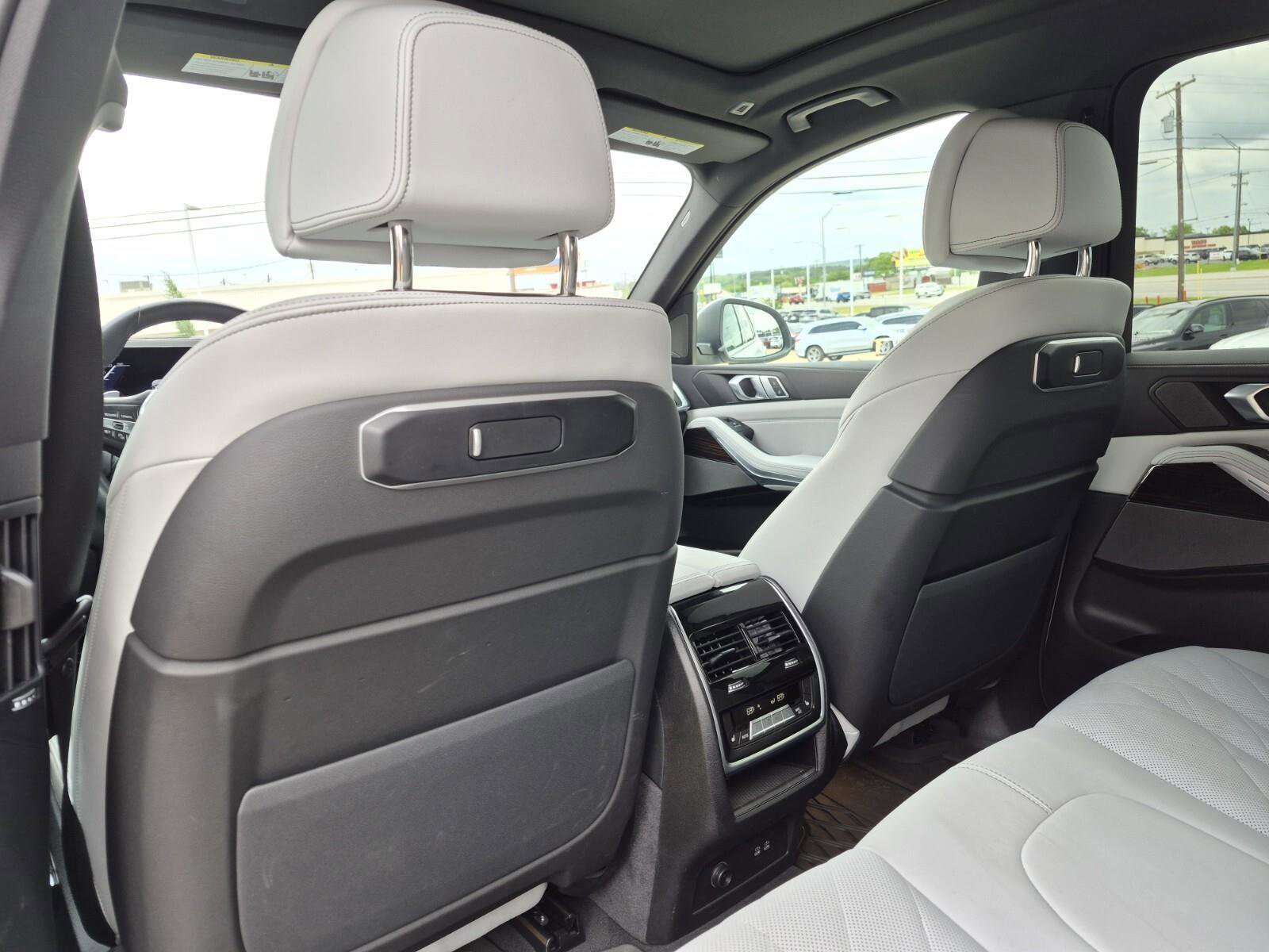 Certified 2026 BMW X5 xDrive40i w/ Climate Comfort Package image 19
