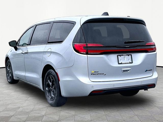 Used 2023 Chrysler Pacifica Limited w/ S Appearance Package FWD image 4