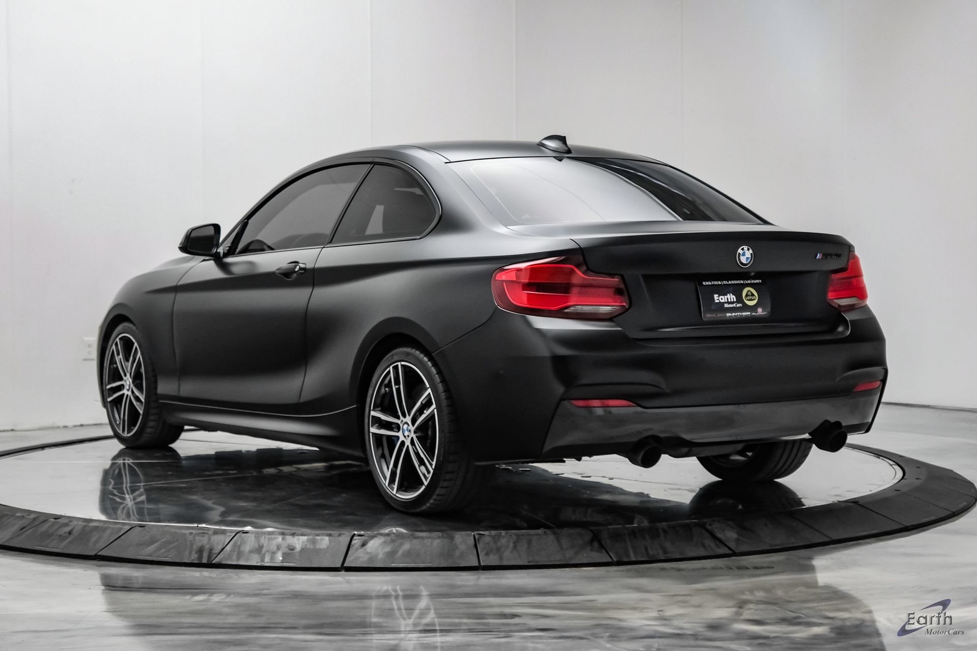 Used 2018 BMW M240i Coupe RWD image 11